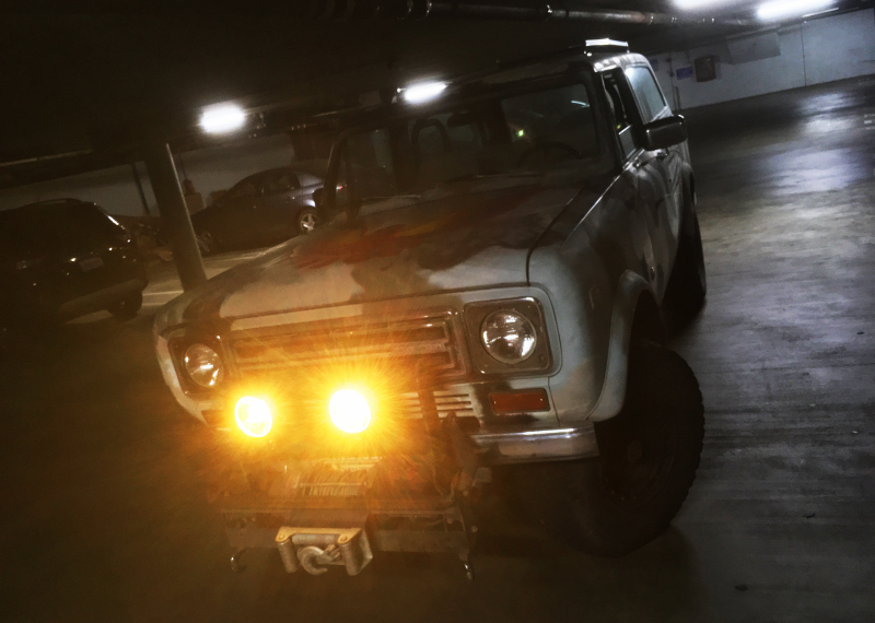 Illustration for article titled Hell Yeah I Painted My Headlights Yellow